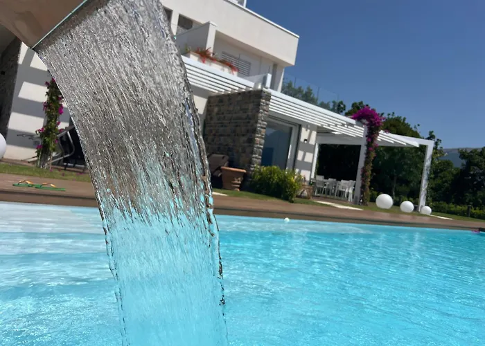 Il Querceto Villa *
